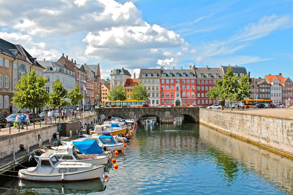 Cómo ir del Aeropuerto de Copenhague al centro de la ciudad