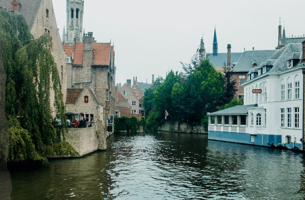 como ir de bruselas a brujas