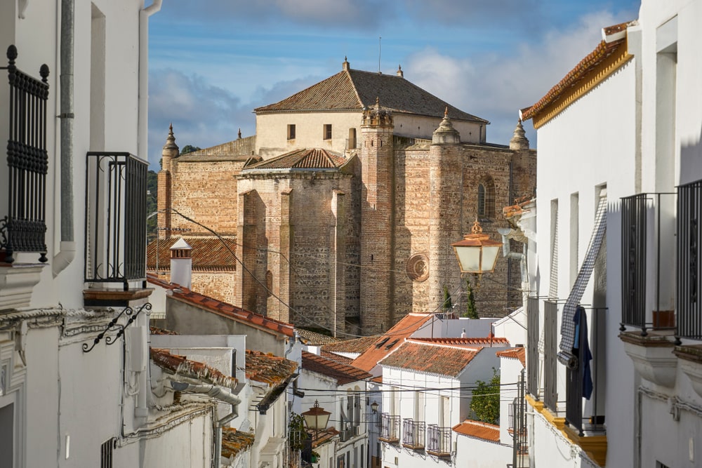 pueblos mas bonitos de sevilla