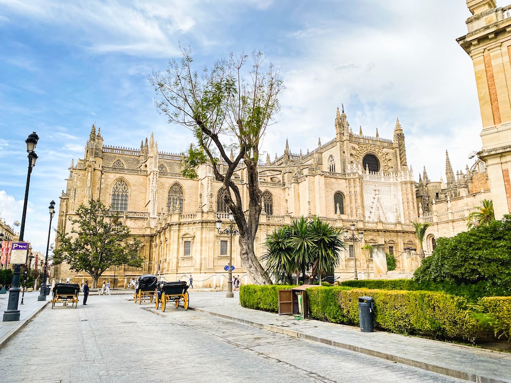 plaza monumental de sevilla