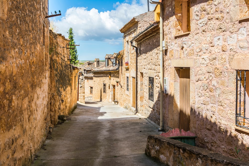 pueblos de segovia con encanto