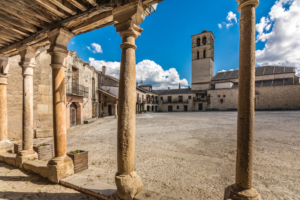 pueblos rojos segovia