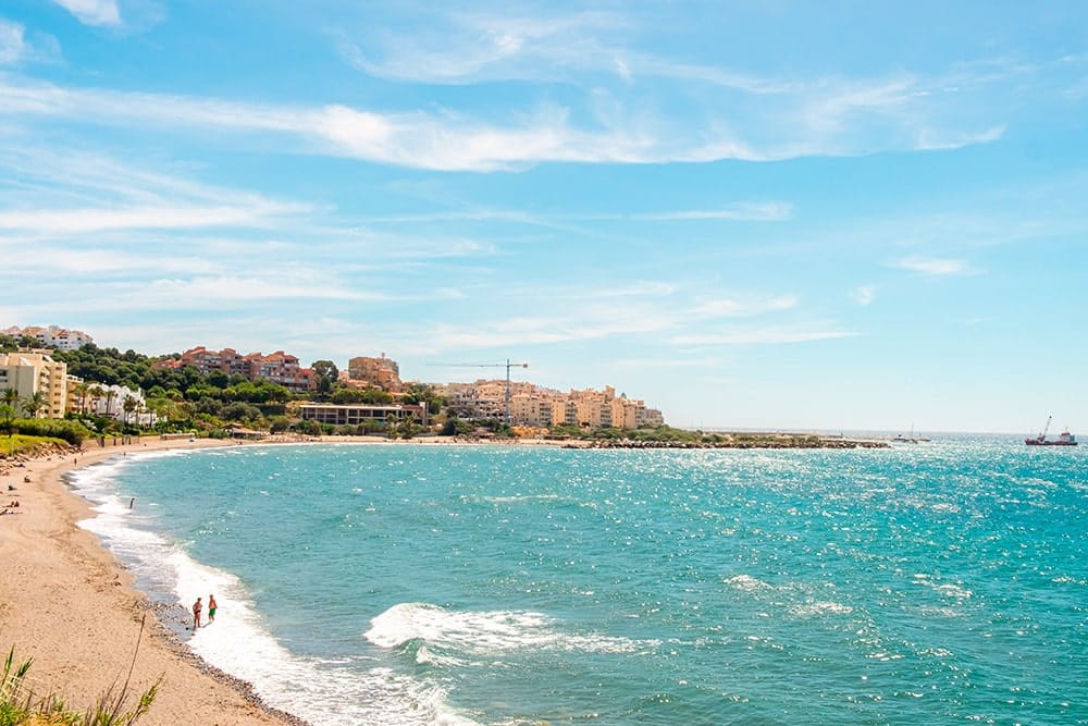 playas más bonitas de malaga españa