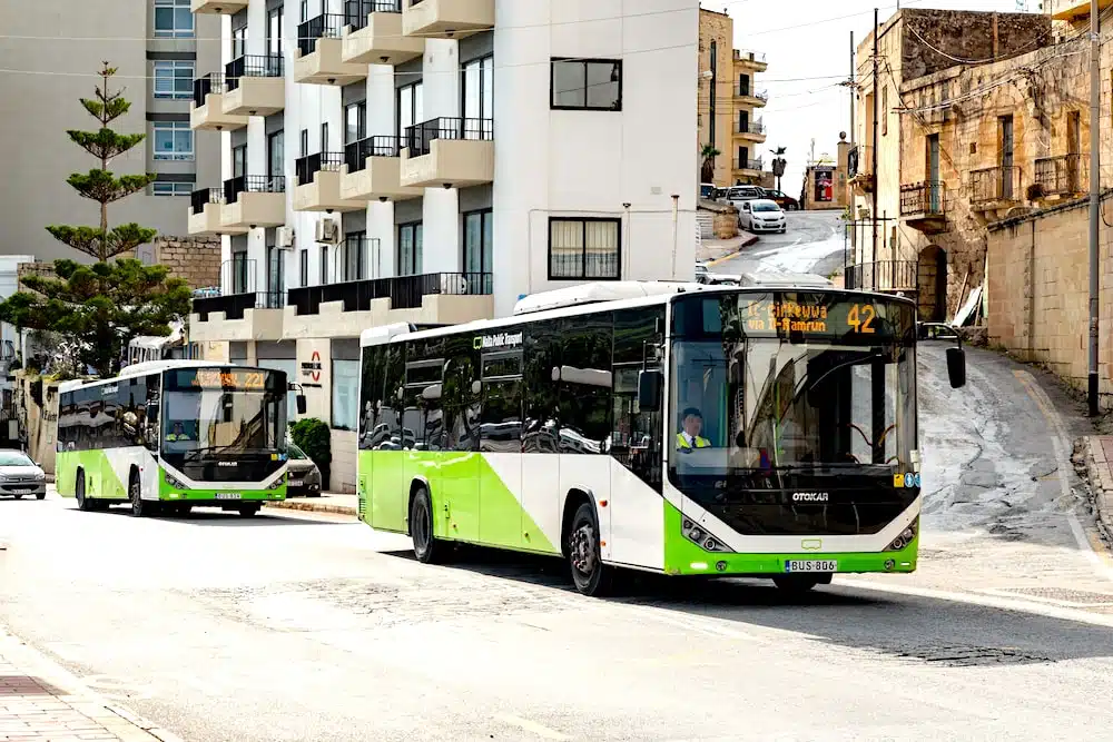 autobuses malta