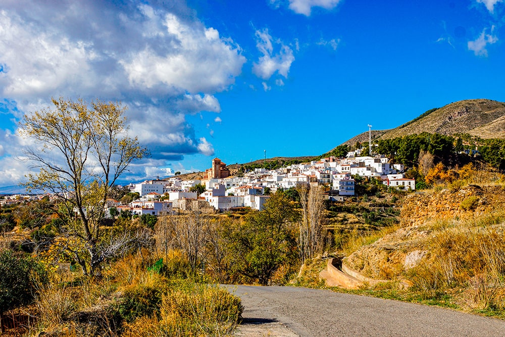 pueblos de almeria con playa